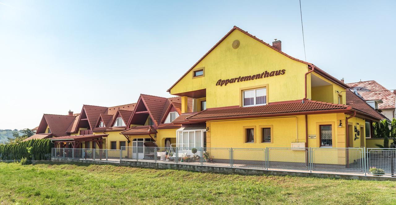 Nemes Apartmanhaz Хевіз Екстер'єр фото